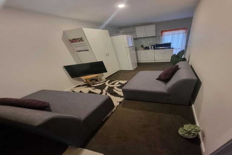 Photo of property in 16 Leith Court, Papatoetoe, Auckland, 2104