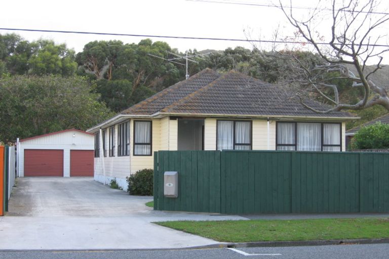 Photo of property in 10 Molesworth Street, Taita, Lower Hutt, 5011
