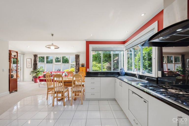 Photo of property in 4/125 Woburn Road, Woburn, Lower Hutt, 5010
