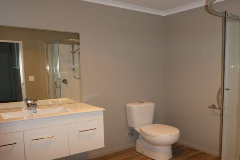 Photo of property in 48 Miromiro Street, Broomfield, Christchurch, 8042