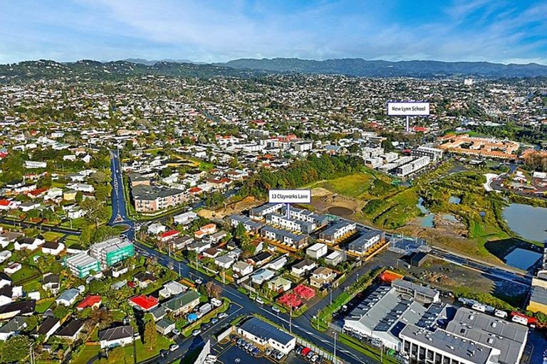 Photo of property in 13 Clay Works Lane, New Lynn, 0600