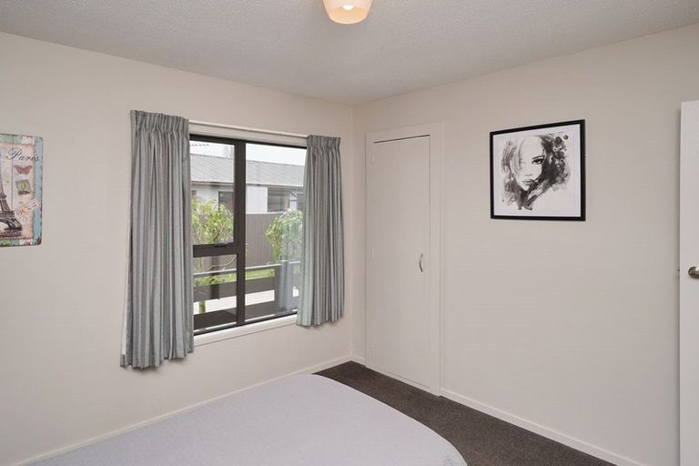 Photo of property in 4 Burnridge Place, Belfast, Christchurch, 8051