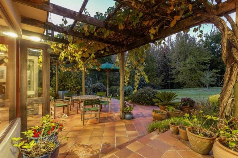 Photo of property in 112 Potts Road, Whitford, Howick, 2571