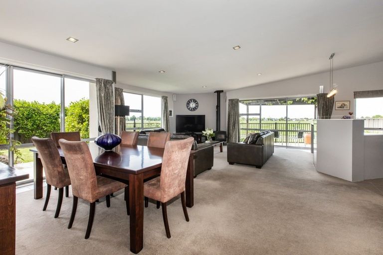 Photo of property in 48 Merlot Drive, Greenmeadows, Napier, 4112