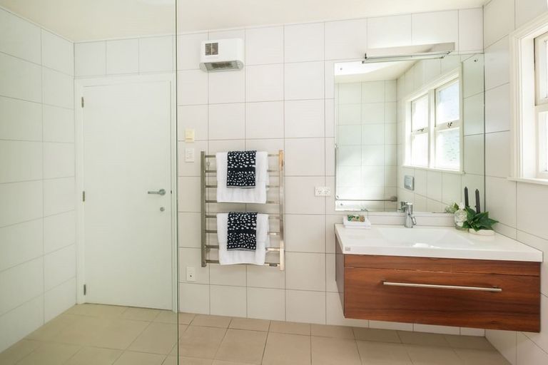 Photo of property in 113 Totara Street, Riccarton, Christchurch, 8041