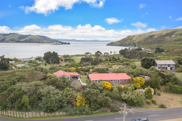 Photo of property in 21 Pakihau Road, Harington Point, Dunedin, 9077