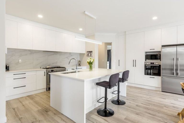 Photo of property in 41 Woodridge Drive, Stanmore Bay, Whangaparaoa, 0932