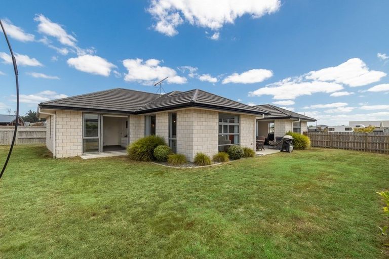 Photo of property in 48 Jarrett Terrace, Leamington, Cambridge, 3432