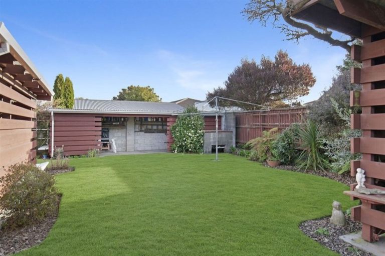 Photo of property in 60 Toorak Avenue, Avonhead, Christchurch, 8042