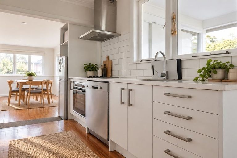 Photo of property in 37 Jellicoe Avenue, Tuakau, 2121