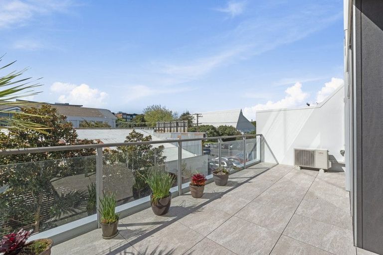 Photo of property in Norfolk Apartments, 103/19 Bute Road, Browns Bay, Auckland, 0630