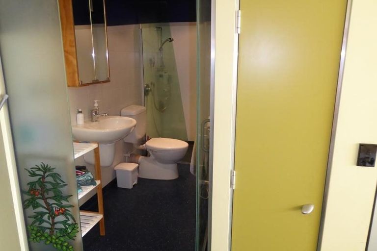 Photo of property in Qba Apartments, 3f/51 Webb Street, Mount Cook, Wellington, 6011