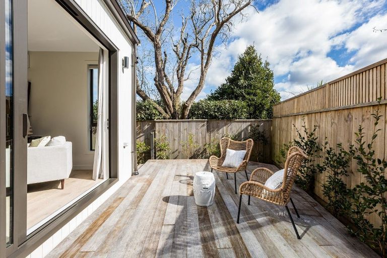 Photo of property in 10/323 Riverside Drive, Waterloo, Lower Hutt, 5011