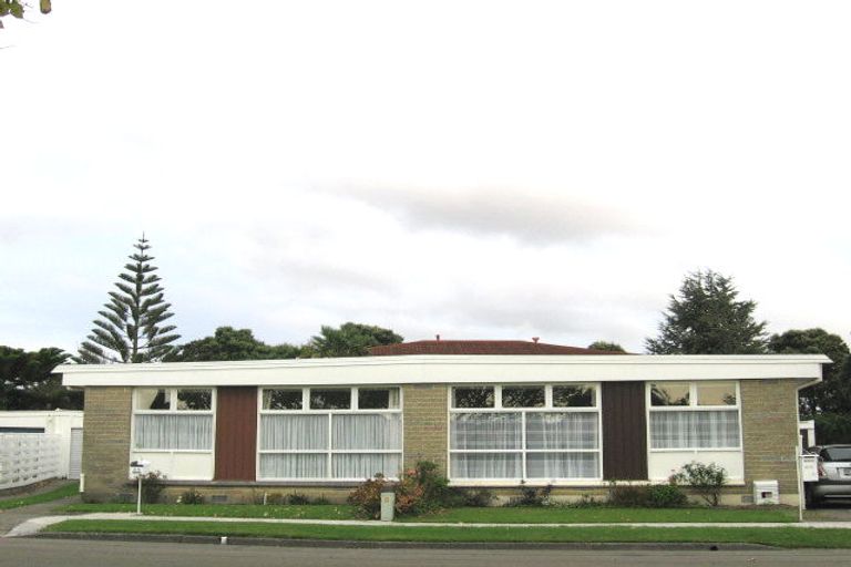 Photo of property in 25 Percy Cameron Street, Avalon, Lower Hutt, 5011