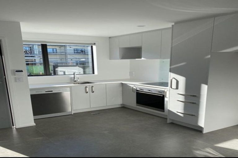 Photo of property in 11 Ara Kataraina, Mangere, Auckland, 2022