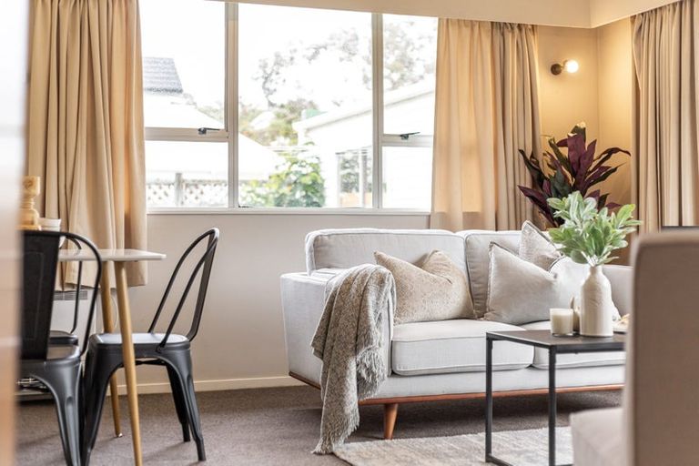 Photo of property in 2/6 Cluny Road, Plimmerton, Porirua, 5026