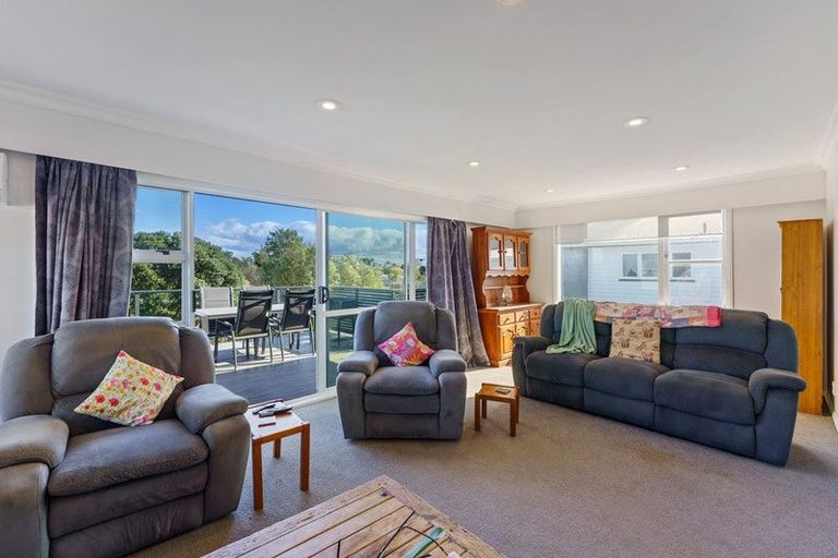 Photo of property in 23 Aorangi Road, Paraparaumu, 5032