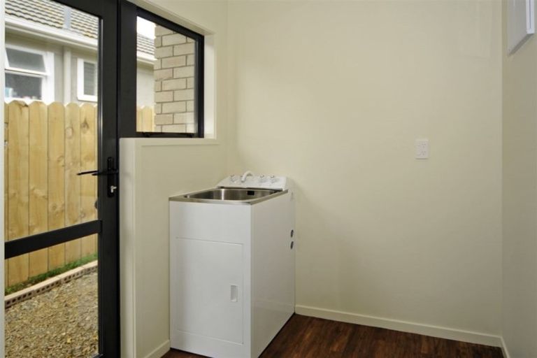 Photo of property in 4a Booth Crescent, Tuakau, 2121