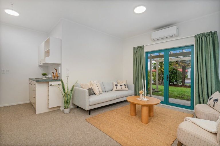 Photo of property in 10 Protea Crescent, Whitianga, 3510