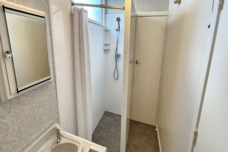Photo of property in 335 Tukapa Street, Hurdon, New Plymouth, 4310