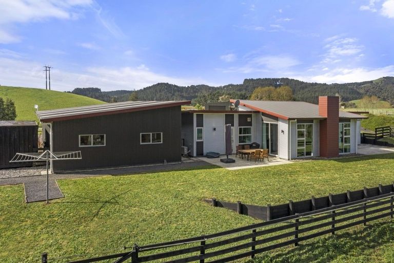 Photo of property in 11 Mangakino Road, Raglan, 3295
