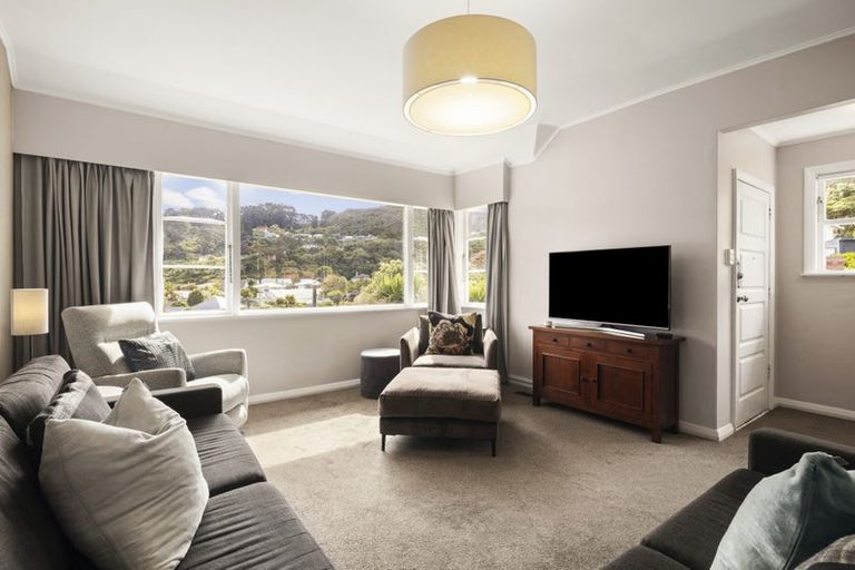 Photo of property in 95 Sunshine Avenue, Karori, Wellington, 6012