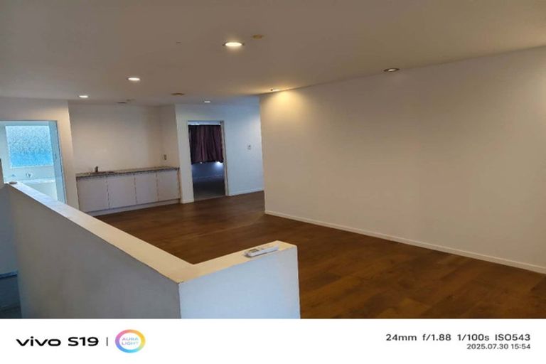 Photo of property in 10 Peerless Avenue, Takanini, 2112