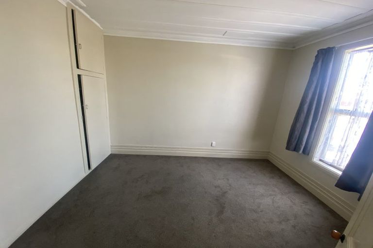 Photo of property in 220 Oxford Street, South Dunedin, Dunedin, 9012