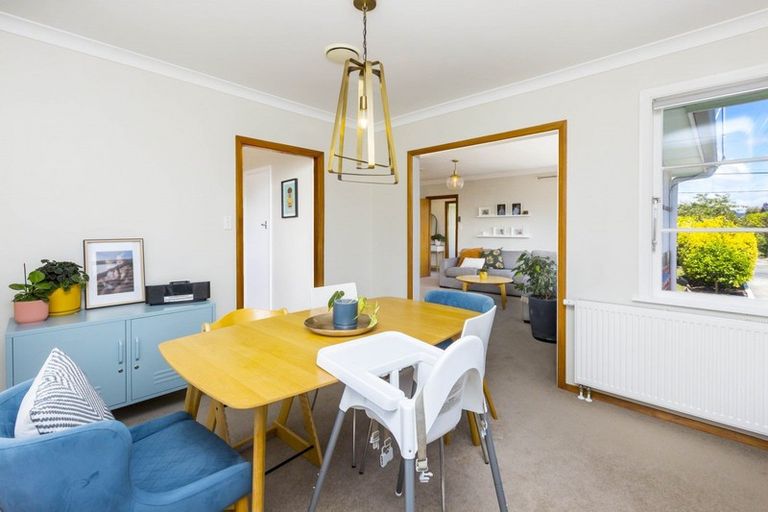 Photo of property in 7 Raukawa Grove, Trentham, Upper Hutt, 5018