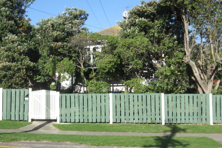Photo of property in 24 Dimock Street, Titahi Bay, Porirua, 5022