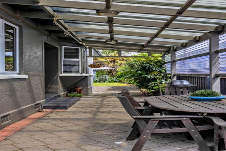 Photo of property in 24 Sanders Avenue, Westown, New Plymouth, 4310