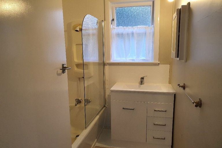 Photo of property in 2 Bledisloe Crescent, Wainuiomata, Lower Hutt, 5014