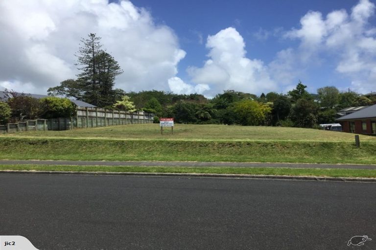 Photo of property in 33 Alberta Road, Glen Avon, New Plymouth, 4312