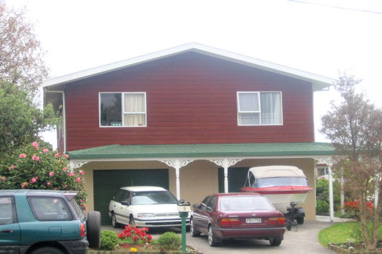 Photo of property in 3 Frederick Street, Two Mile Bay, Taupo, 3330