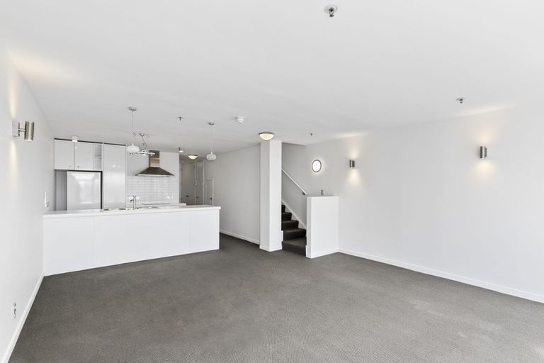 Photo of property in Montreaux Apartments, 10j/164 The Terrace, Wellington Central, Wellington, 6011