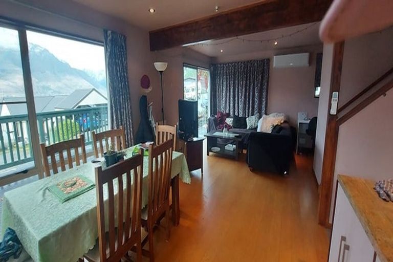 Photo of property in 11 Dart Place, Fernhill, Queenstown, 9300