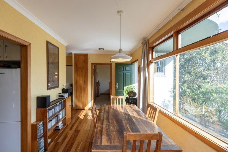 Photo of property in 5 Tennis Court Road, Raumati South, Paraparaumu, 5032
