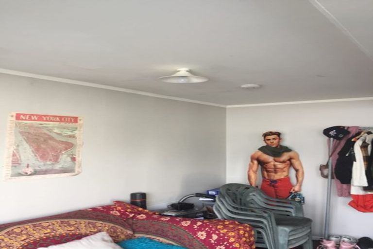 Photo of property in 19 Hania Street, Mount Victoria, Wellington, 6011