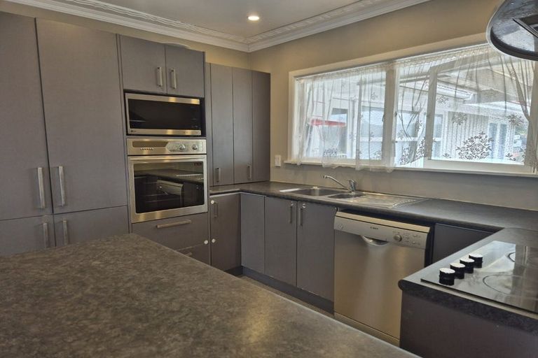 Photo of property in 9 Havelock Avenue, Forrest Hill, Auckland, 0620