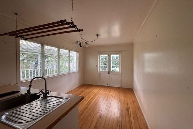 Photo of property in 362 Hillview Road, Bombay, 2675