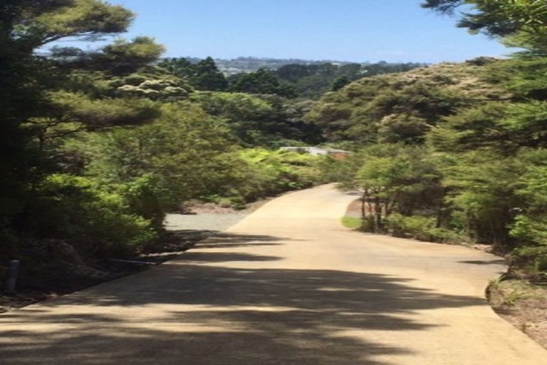 Photo of property in 387 Paremoremo Road, Paremoremo, Auckland, 0632