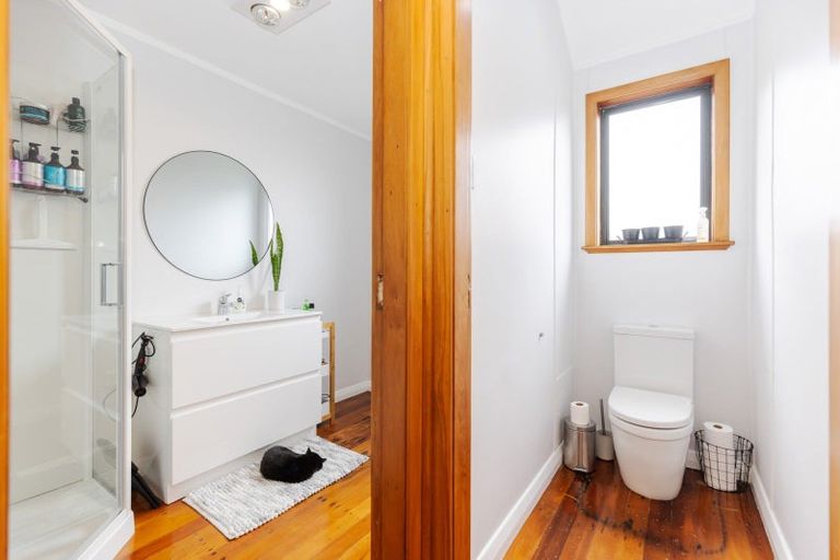 Photo of property in 90 Forest Lake Road, Forest Lake, Hamilton, 3200