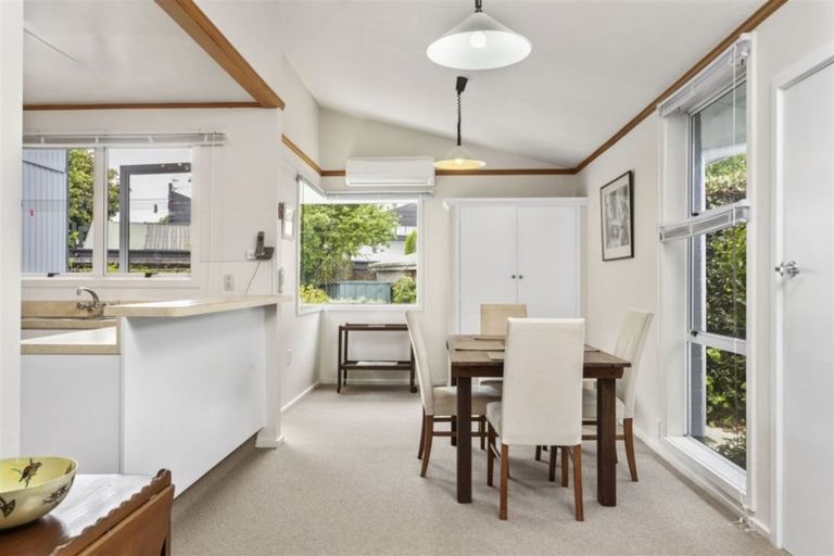 Photo of property in 30 Yardley Street, Avonhead, Christchurch, 8042
