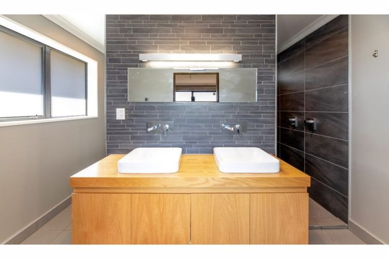 Photo of property in 7 Dundee Close, Darfield, 7510