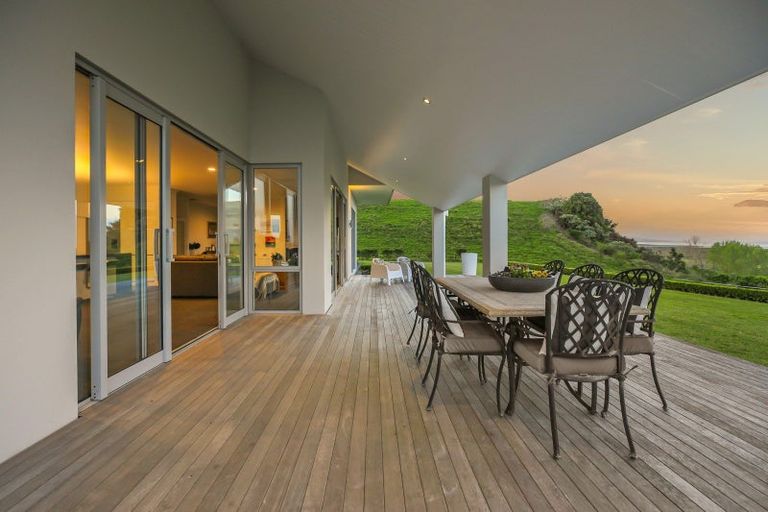 Photo of property in 766a Back Miranda Road, Pukorokoro / Miranda, Thames, 3576