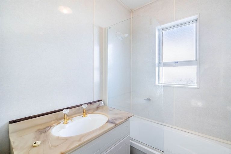 Photo of property in 16 Green Street, Gore, 9710