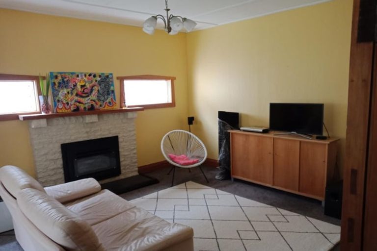 Photo of property in 23 Nikau Street, Eastbourne, Lower Hutt, 5013