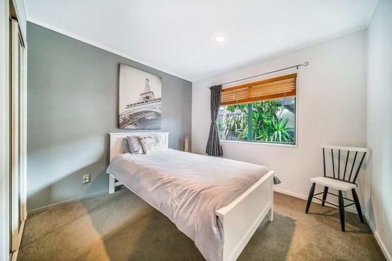 Photo of property in 2/23a Vincent Street, Howick, Auckland, 2014