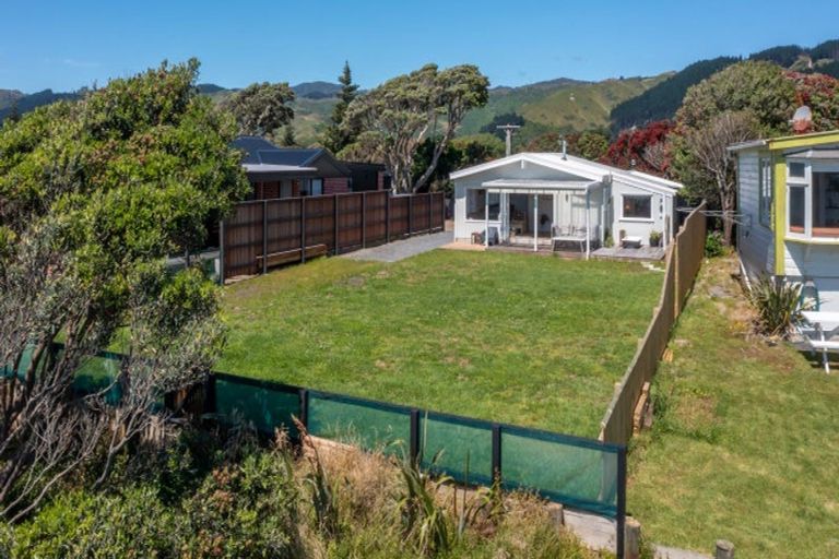 Photo of property in 39 Aperahama Street, Paekakariki, 5034