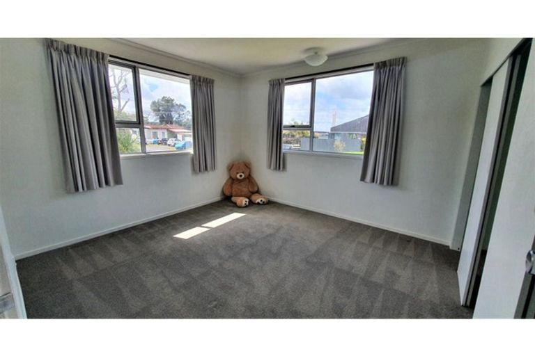 Photo of property in 26 Ferry Parade, Herald Island, Auckland, 0618